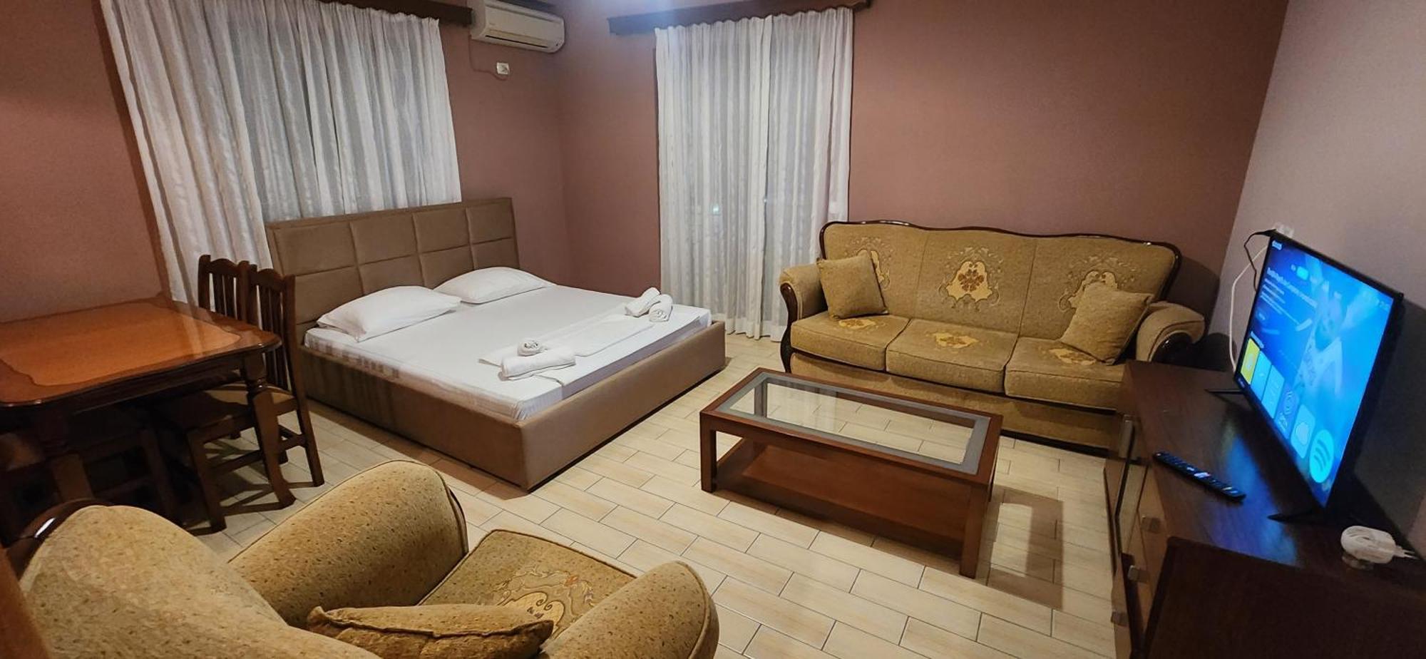 Hotel Vila Danedi Ksamil Exterior photo