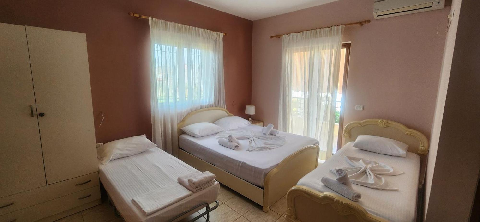 Hotel Vila Danedi Ksamil Exterior photo